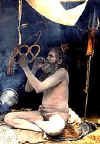 sadhus-_naga_sadhu_Bhola_Giri.jpg (8810 bytes)